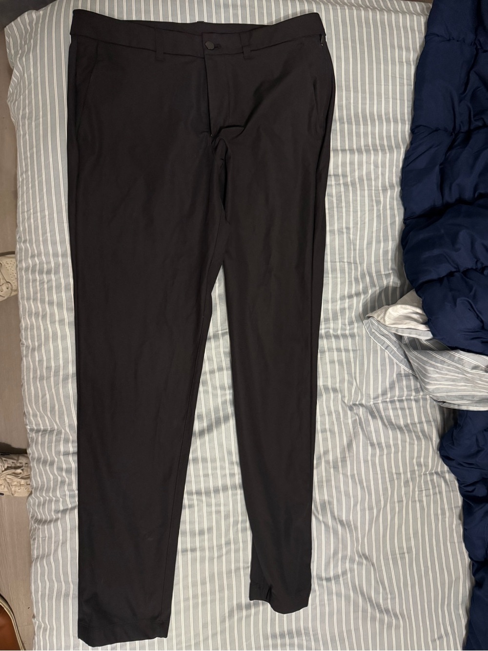 Men's Black Lululemon Commission Pants